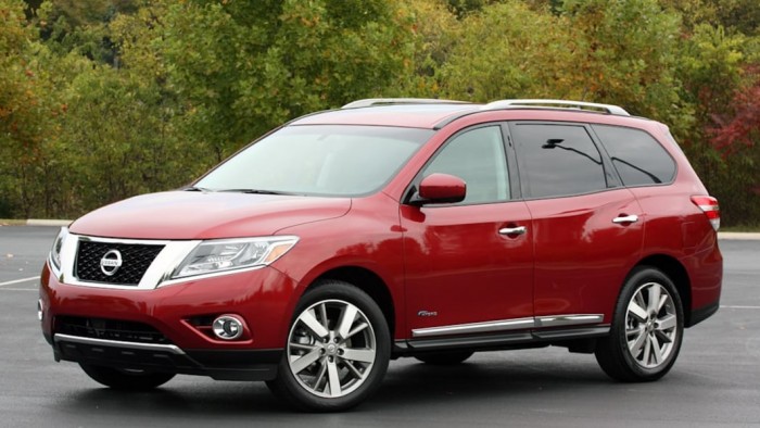 2014-nissan-pathfinder-hybrid-quick-spin-1.jpg