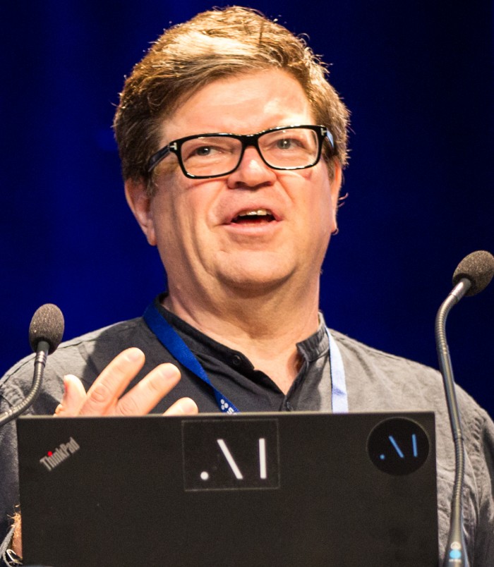 Yann_LeCun_-_2018_(cropped).jpg