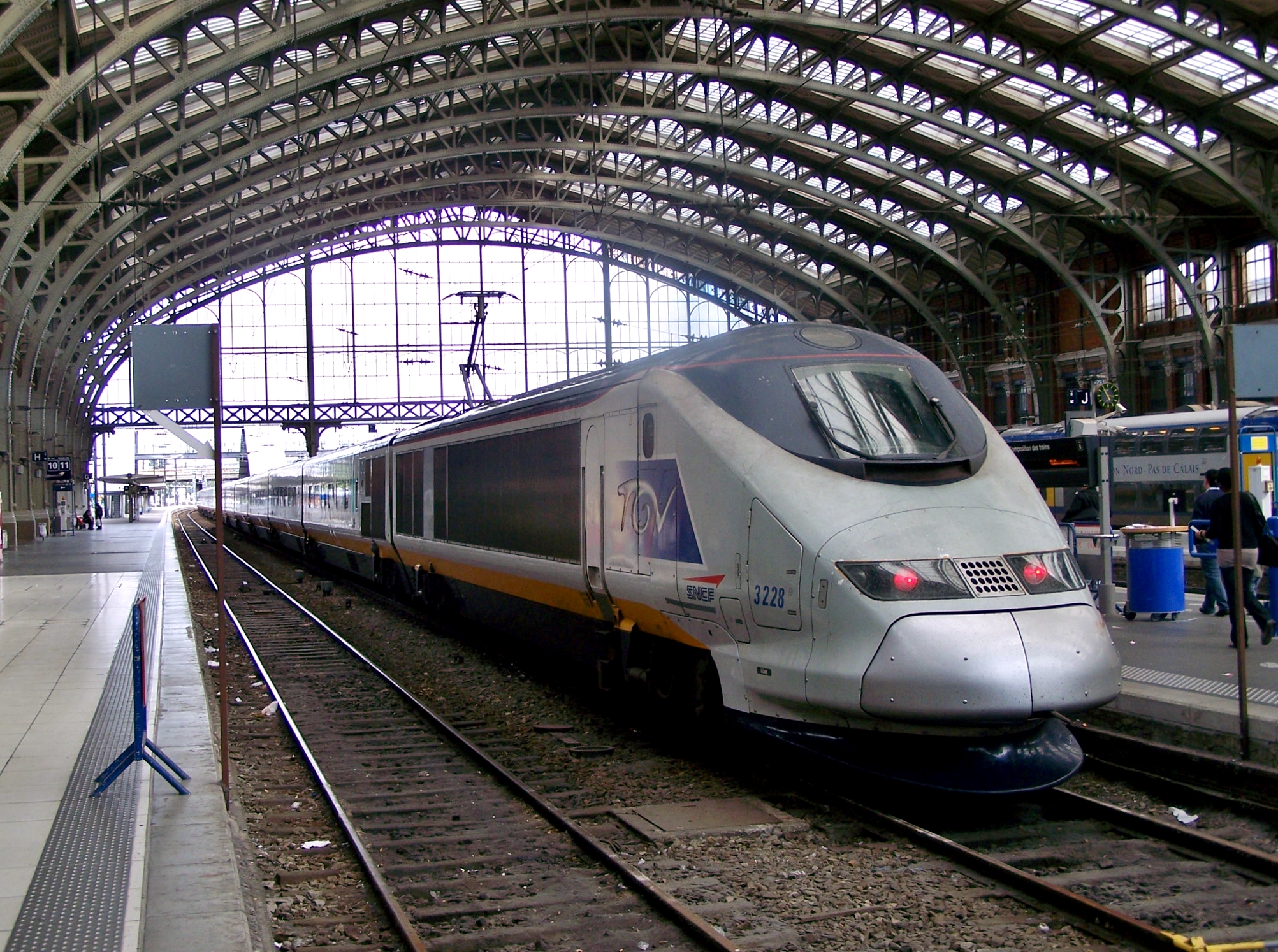 Eurostar_SNCF_à_Lille-Flandres_(été_2008).JPG