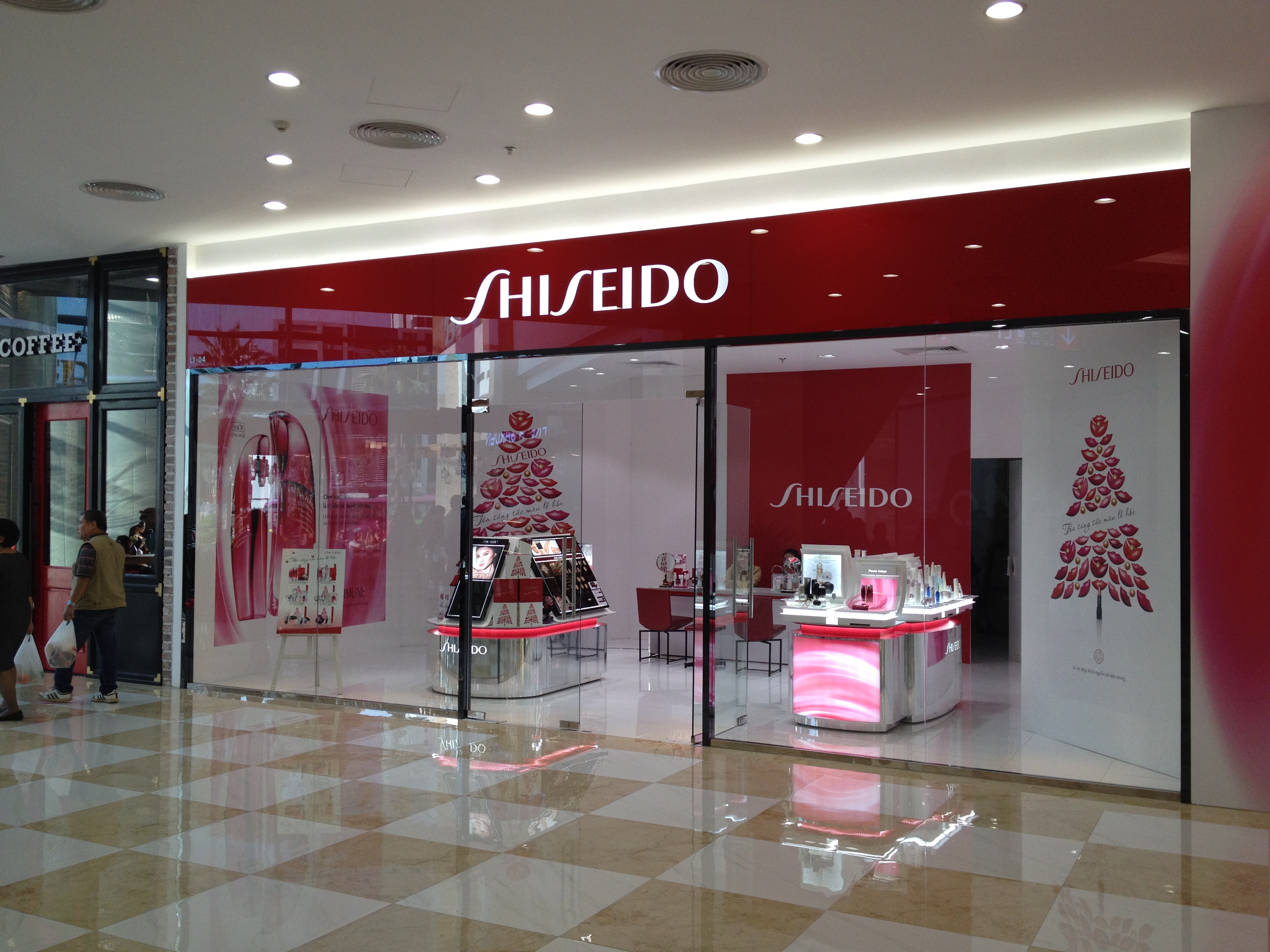 Shiseido,_t_ng_1,_Vincom_Nguy_n_Chí_Thanh,_Hà_N_i_001.JPG