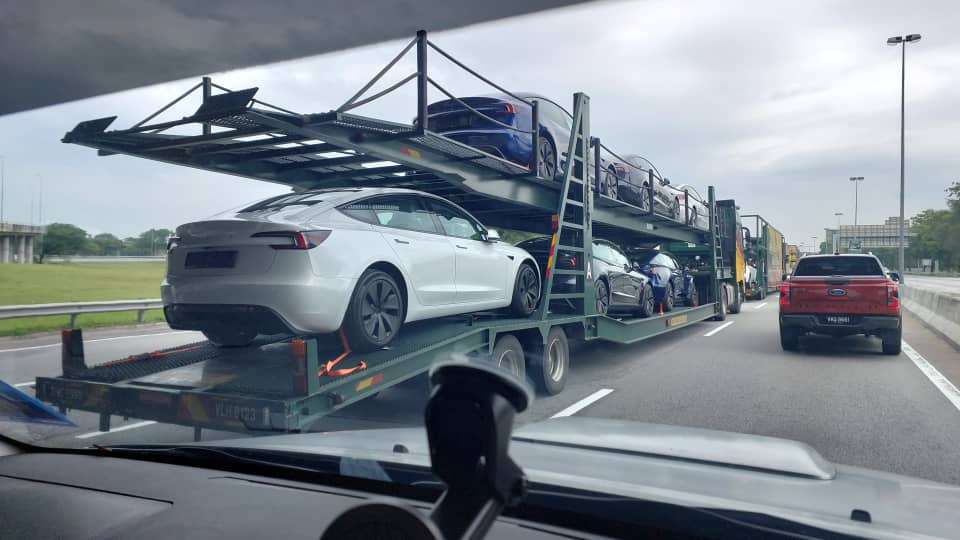 tesla-model-3-refresh-highland-malaysia-cyberjaya-trailers.jpg