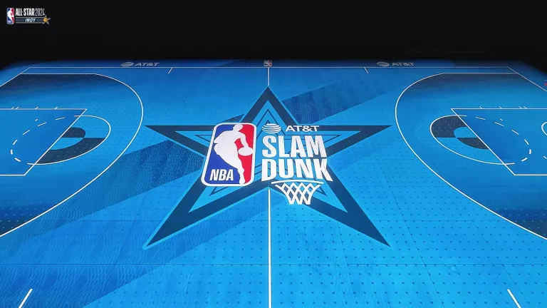 asb-glassfloor-nba-as24-led-court-dunk-scaled.webp