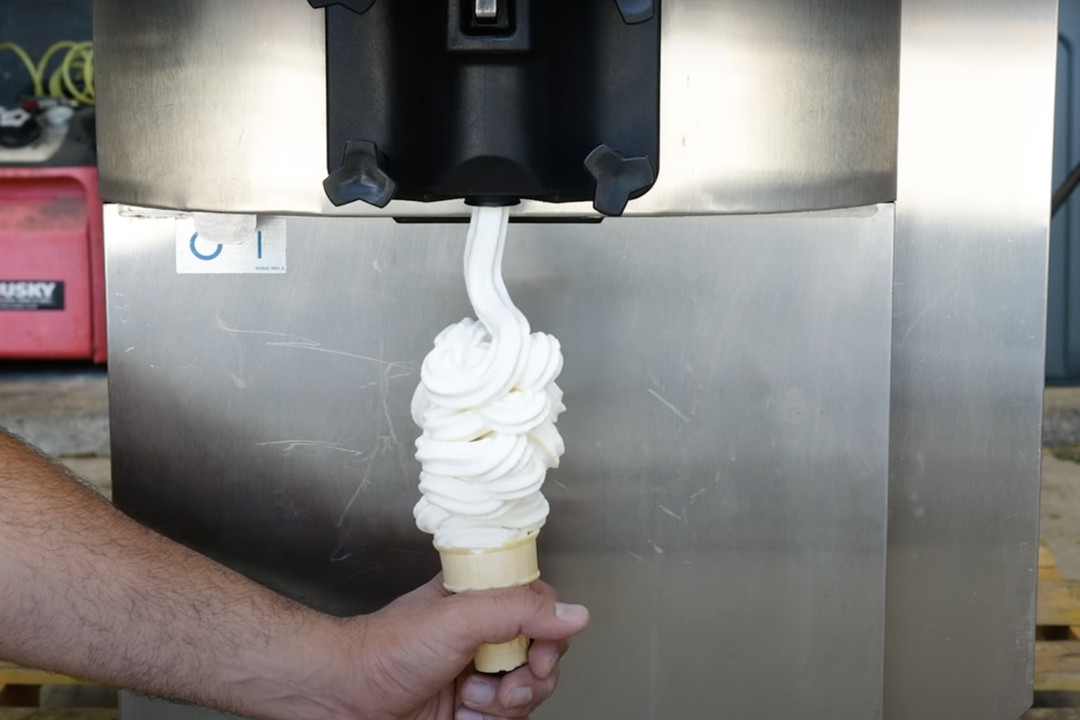 ifixit_mcdonalds_ice_cream_machine.jpg